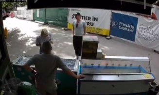 Solistul Coldplay, fără fițe de vedete: S-a plimbat printr-un parc din București și și-a luat înghețată de la o tarabă