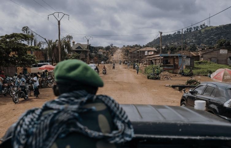 Un român a murit şi alţi doi au fost răniţi în Congo. MAE: „Evitaţi orice călătorie!”