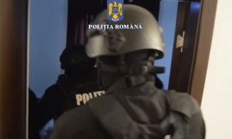 Bonnie şi Clyde de Cluj. Au spart un apartament de pe strada Horea și au furat un sfert de milion de lei