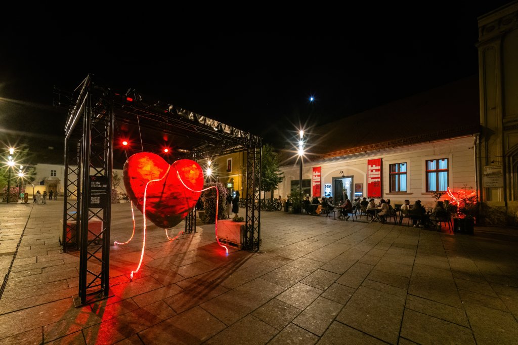 Poza Cluj Inima Ziua de Cluj | Inima Festivalului: o instalație care pulsează în ritmul ...
