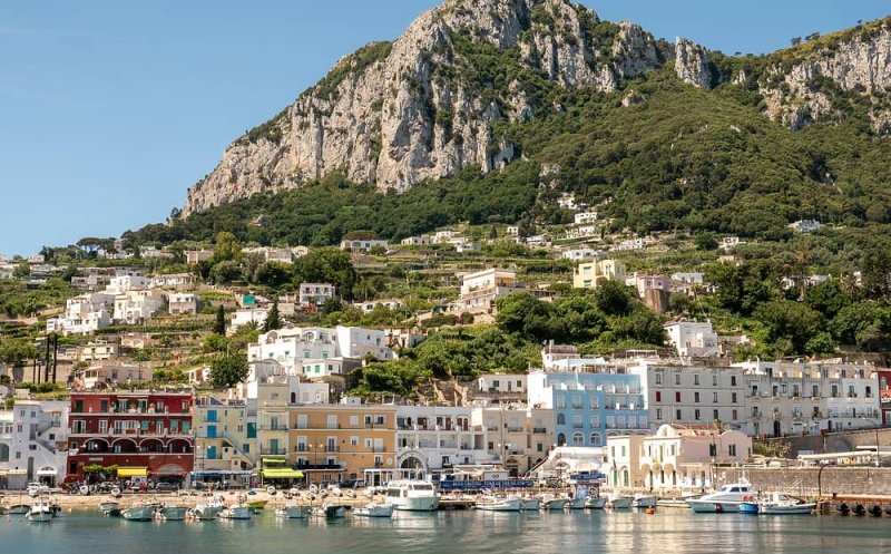 O celebră insulă italiană a fost interzisă turiștilor. Care este motivul