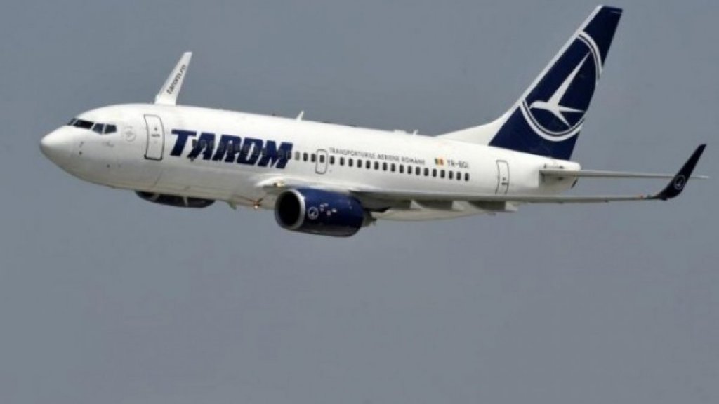 Situație medicală gravă pe un zbor Tarom. S-a luat în calcul și varianta unei aterizări de urgență