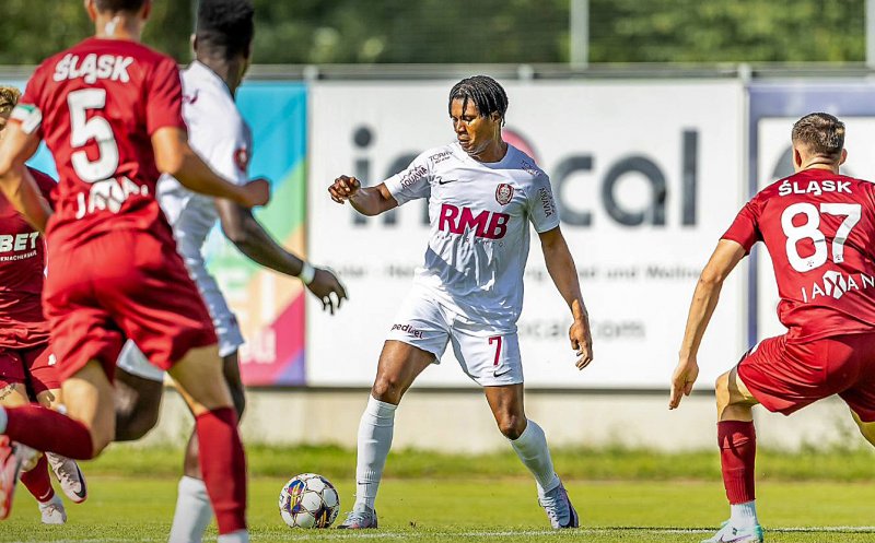CFR Cluj a luat bătaie în primul meci din cantonament