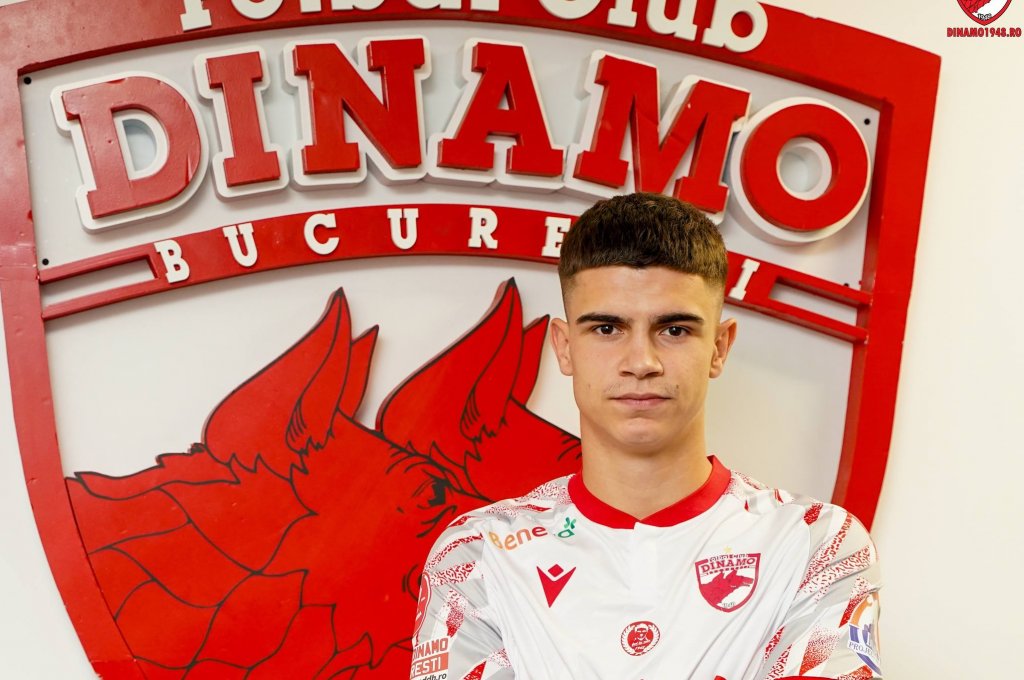 Un tânăr jucător al Universității Cluj, prezentat oficial de Dinamo