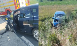 Cluj: Accident între două mașini, una ieșită în decor. Doi bărbați, transportați la spital