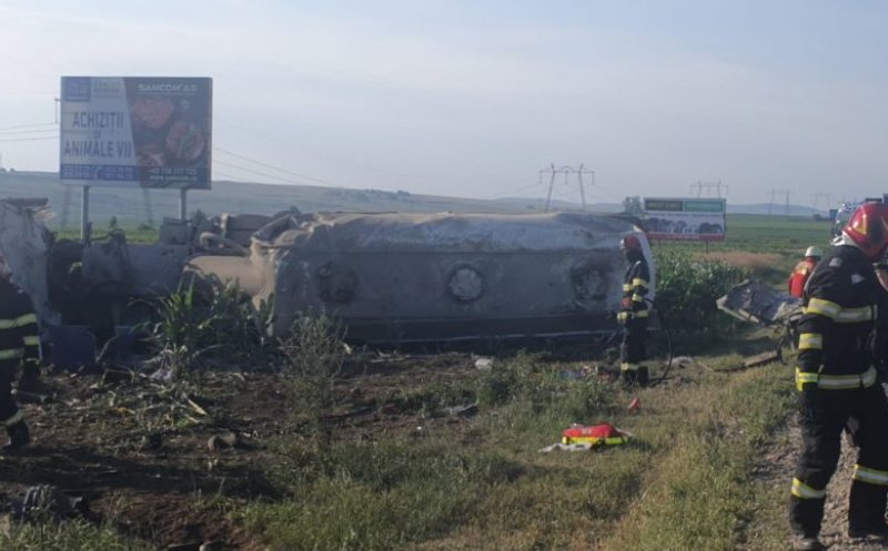 Carnagiu pe o șosea din nordul țării. Cinci persoane au murit, dintre care doi minori