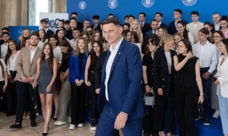 Peste 150 de tineri, în internship la Guvernul României. Ce le-a transmis clujeanul Mircea Abrudean