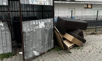 Floreştenii aruncă din nou canapelele la tomberon / "Pe urmă se plâng pe Facebook că nu se ridică gunoiul" / "Am sesizat Poliţia Locală