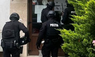 Echipă de mascaţi pentru a sălta un bărbat condamnat la 2 ani şi 4 luni de închisoare pentru... TENTATIVĂ de furt