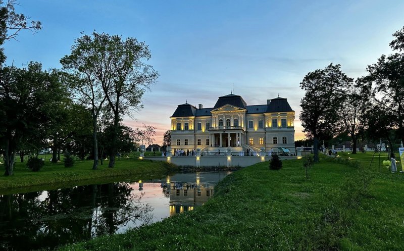 CJ Cluj a lămurit modalitatea de acces la Palatul Bánffy de la Răscruci. Cine are nevoie de aprobare? / Se caută și personal