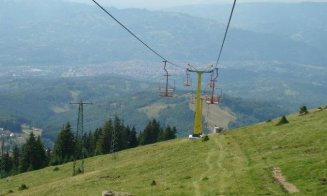 Accident GRAV într-o zonă de munte! Doi bărbați au căzut din telescaun