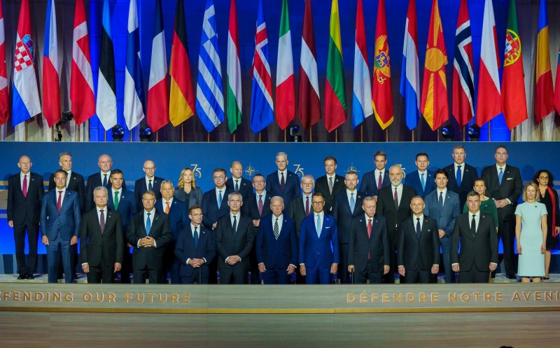 NATO75/Iohannis, semnatar alături de alţi 5 lideri al unei declaraţii comune privind întărirea apărării aeriene a Ucrainei