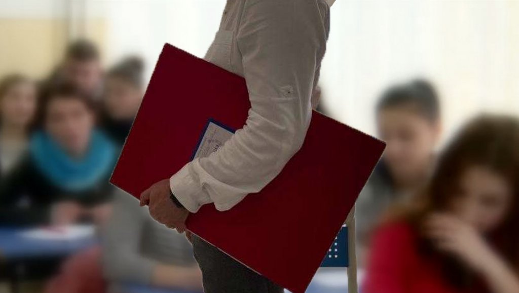 Profesor de religie, absolvent al Academiei de Muzică din Cluj, arestat pentru că ar fi hărțuit o minoră. Reacția Episcopiei