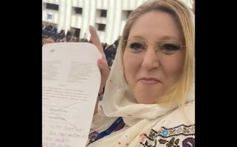 Cum și-a început mandatul de europarlamentar Diana Șoșoacă: „Este izolată în penultimul rând”