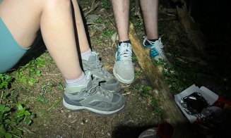 Inconştienţă pe munte! Niște turiști i-au chemat pe salavamontiști pe Moldoveanu și Piatra Craiului: "Ne-au sunat că... plouă și nu au geci"/ "Erau ca în Cișmigiul natal"