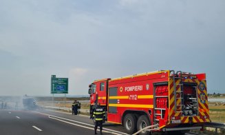INCENDIU pe autostrada A10 Sebeș-Turda: O autobasculantă a luat foc
