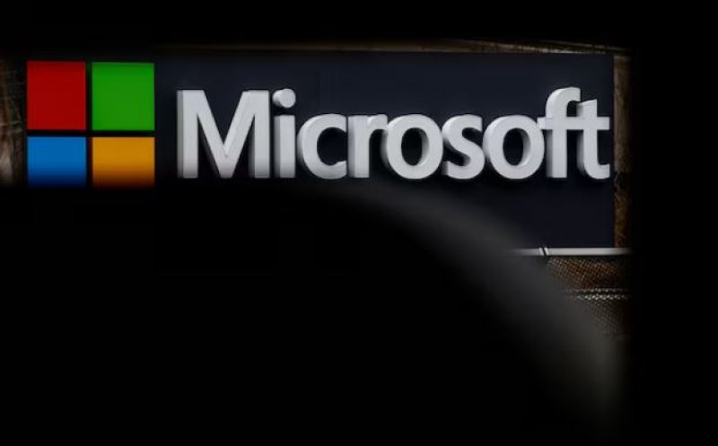 Pană informatică URIAȘĂ a sistemului Microsoft! Sunt afectate companii aeriene, spitale, bănci şi alte industrii