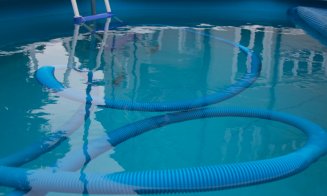 Descoperire tragică în Cluj: Un bărbat a fost găsit mort lângă piscina din curtea casei