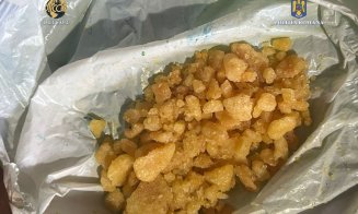 Traficant de droguri prins în drum spre un festival de muzică din Cluj: Vindea ecstasy, LSD și amfetamină
