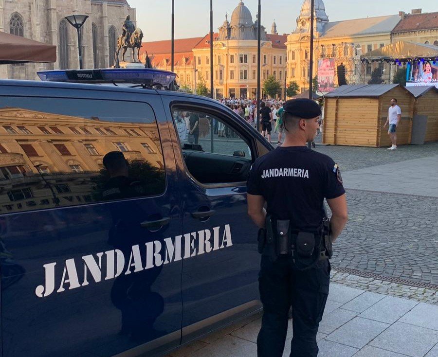 Jandarmii clujeni au identificat, prin aplicația eDAC, un bărbat cu mandat de arestare. Ce infracțiune a comis