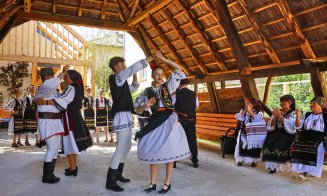 La Turda, tradițiile nu se uită / Șura de la Muzeul de Istorie va fi inaugurată oficial