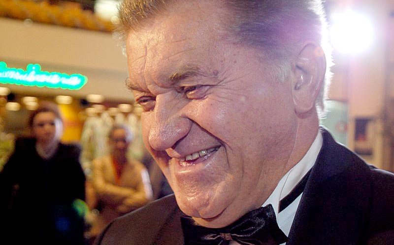 Dorel Vișan, la 87 de ani: „Cea mai bună băutură este apa de izvor, dacă pui o picătură într-un kil de vinișor!”