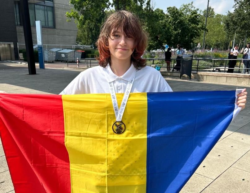 Record: O elevă din Cluj este cea mai tânără concurentă medaliată în cadrul Olimpiada Europeană de Informatică pentru Fete 2024