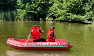 Cadavrul unui bărbat, scos de pompieri dintr-un lac de acumulare