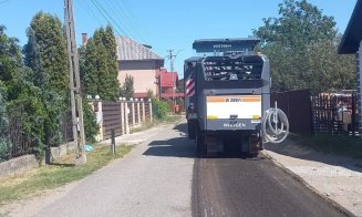 Se lucrează de zor în Huedin. Primarul a anunțat ce străzi vor fi asfaltate