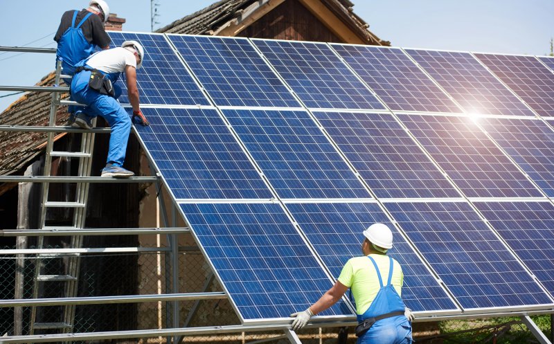 Două miliarde lei pentru „Casa Verde Fotovoltaice”. Când ar putea începe programul și ce se schimbă