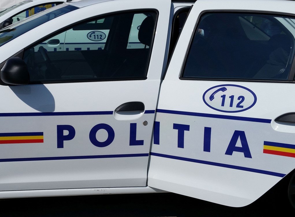 Gest ȘOCANT! Un bărbat și-a aruncat iubita de la etaj
