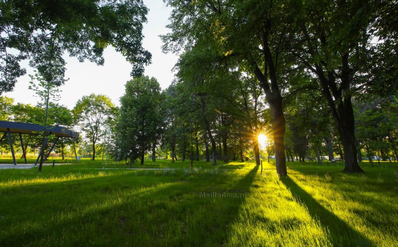 Noul parc din zona Obelisc-Mihai Viteazul din Turda este aproape gata