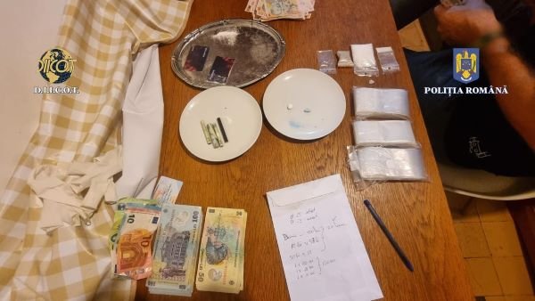 Traficant de droguri de mare risc, reținut de DIICOT. Substanțele interzise urmau să fie vândute la UNTOLD