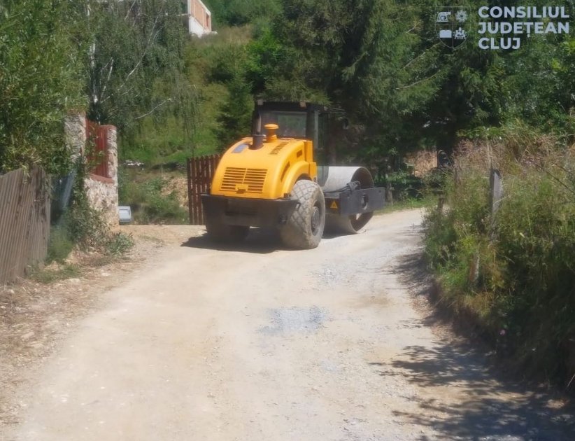 Reparații pe un drum turistic din județul Cluj. Urmează să fie asfaltat