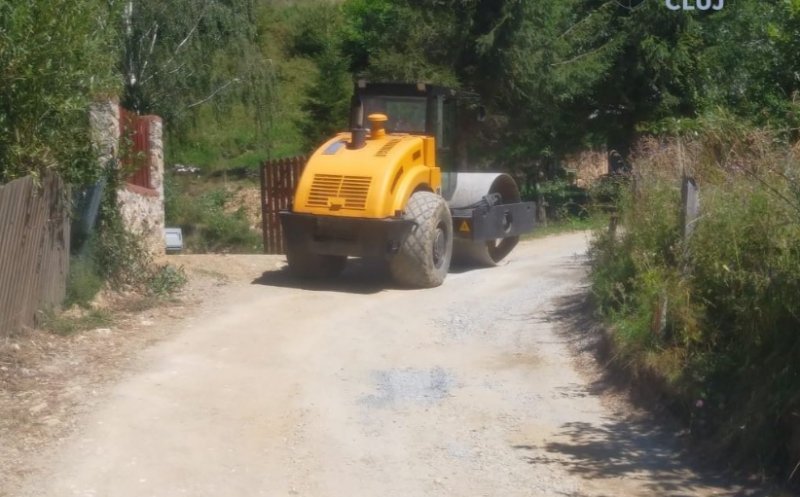 Reparații pe un drum turistic din județul Cluj. Urmează să fie asfaltat