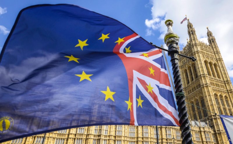 Britanicii vor înapoi în Uniunea Europeană. Asta ar vota dacă ar avea loc un nou referendum