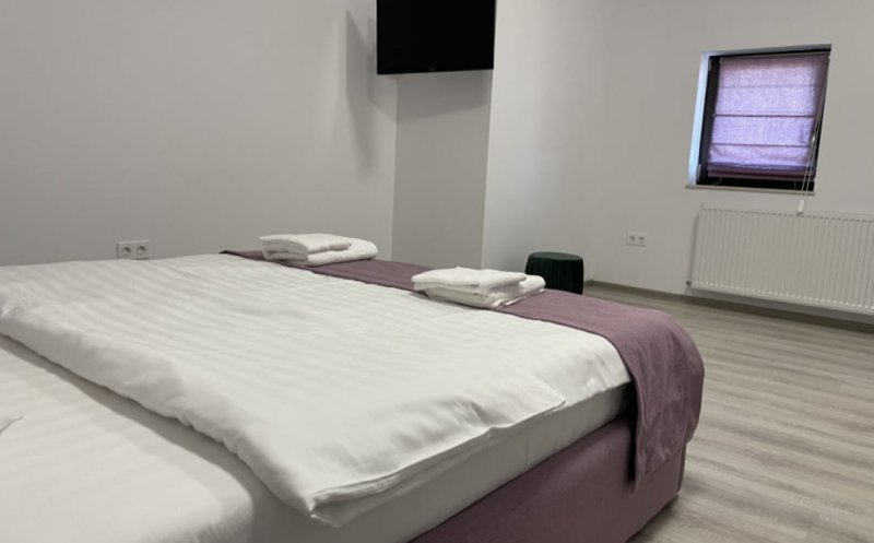 Chirii de Cluj: 350 de euro lunar pentru o garsonieră ca să împarți bucătăria cu alte trei apartamente. Ați plăti acești bani?