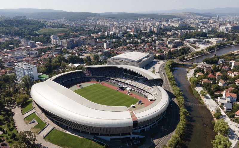 O veste bună pentru Cluj Arena: Sute de persoane fac curățenie generală pe stadion. GRATIS!