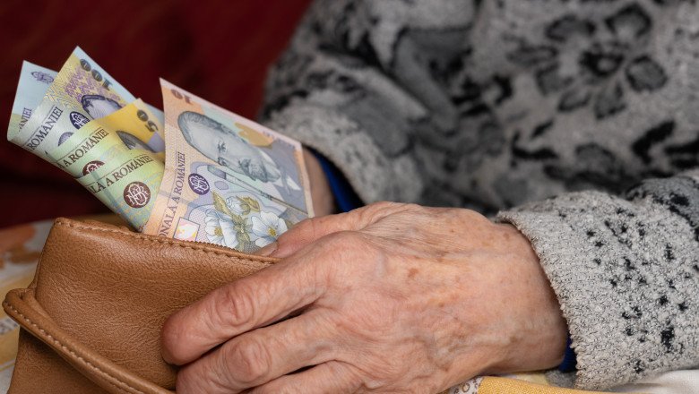 Pensiile sub 3.000 de lei nu se mai impozitează începând cu data de 1 octombrie