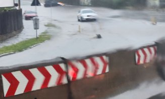 Furtună la Cluj-Napoca! Multe străzi au fost inudate de apă