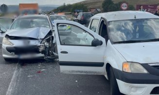 Accident între două mașini pe Varianta de Ocolire Cluj Nord-Est. Un bebeluș de șase luni a fost rănit