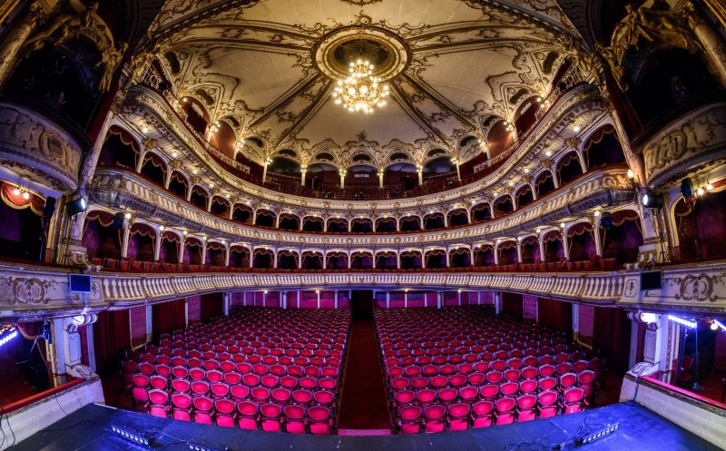 Teatrul Național Cluj-Napoca deschide stagiunea de toamnă. Programul lunii septembrie