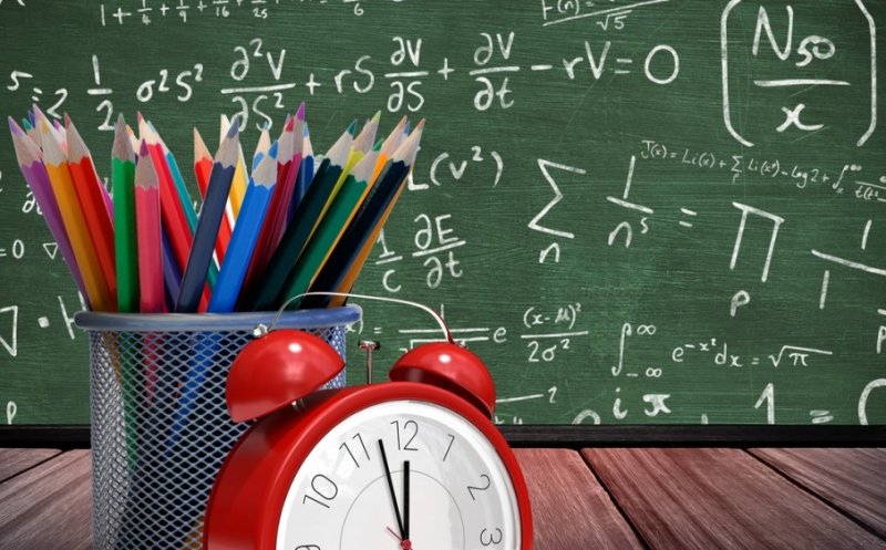 Elevii încep astăzi școala. Structura anului școlar 2024-2025 și calendarul examenelor pentru anii terminali