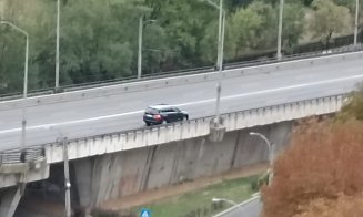 PUSTIU pe podul de la Calvaria la 8 dimineața şi în a doua zi de școală