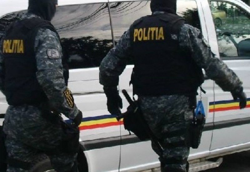 Bărbat arestat pentru trafic de substanțe psihoactive. Le vindea prin Cluj cu 50 de lei punguța
