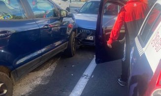 Accident bizar pe Barițiu. Un șofer a intrat pe contrasens și s-a izbit de o mașină