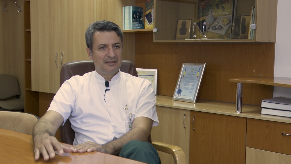 Chirurgul Achimaș-Cadariu: Avem o criză de medici în spitale, mai ales pe specializările cu risc de malpraxis/ Medicii trebuie să știe că nu vor fi hărțuiți pentru orice acuzație nefondată