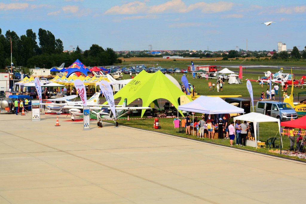 În premieră la Cluj: pasionații de aviație sunt invitați să testeze live avioane sau elicoptere, la AeroExpoFest