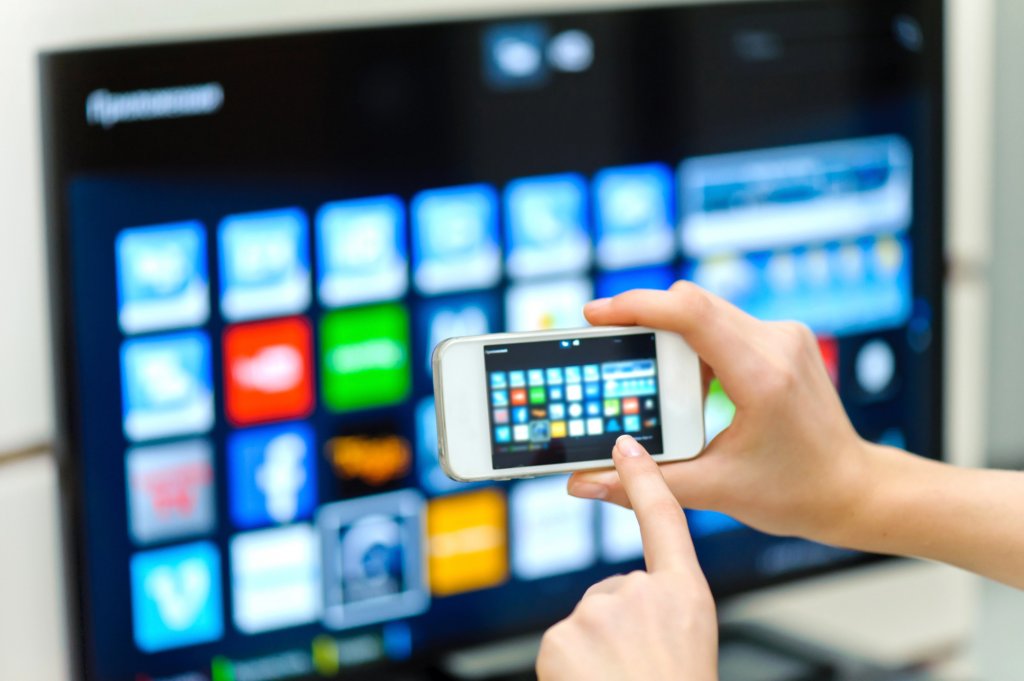 Vrei să îți faci abonament la telefon, internet sau TV? Iată ce e obligatoriu să primești de la furnizorul ales / Anunțul ANCOM