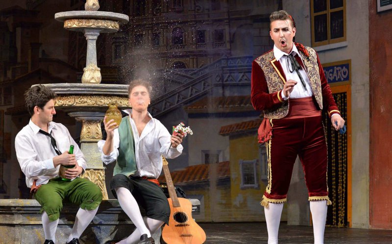 Premiera operei Bărbierul din Sevilla de Gioachino Rossini, în deschiderea noii stagiuni a Operei Române din Cluj